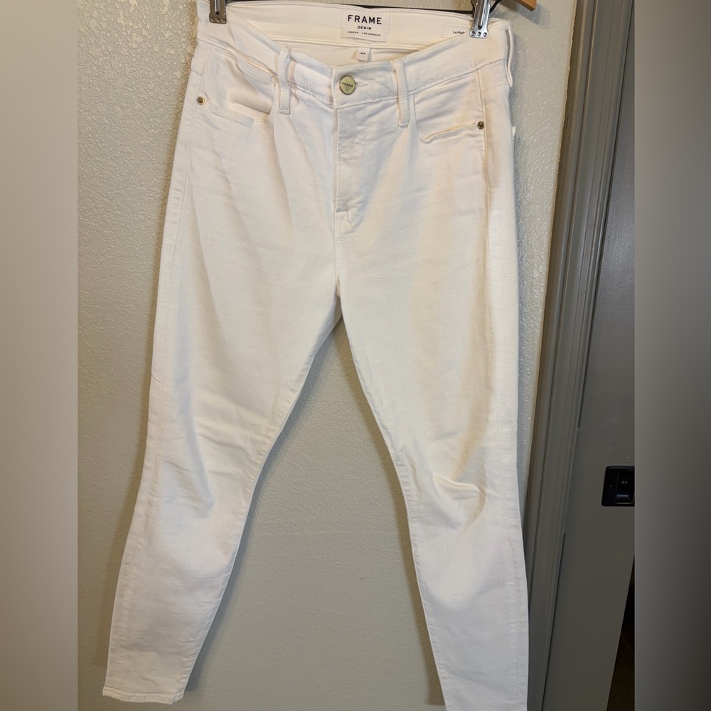 Frame Denim Le High Skinny Jeans in white